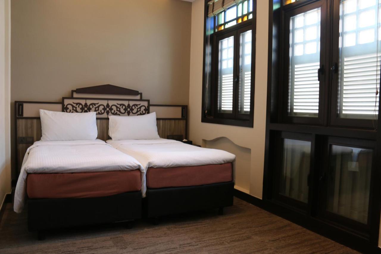 Aqueen Prestige Hotel Lavender Сингапур Екстериор снимка