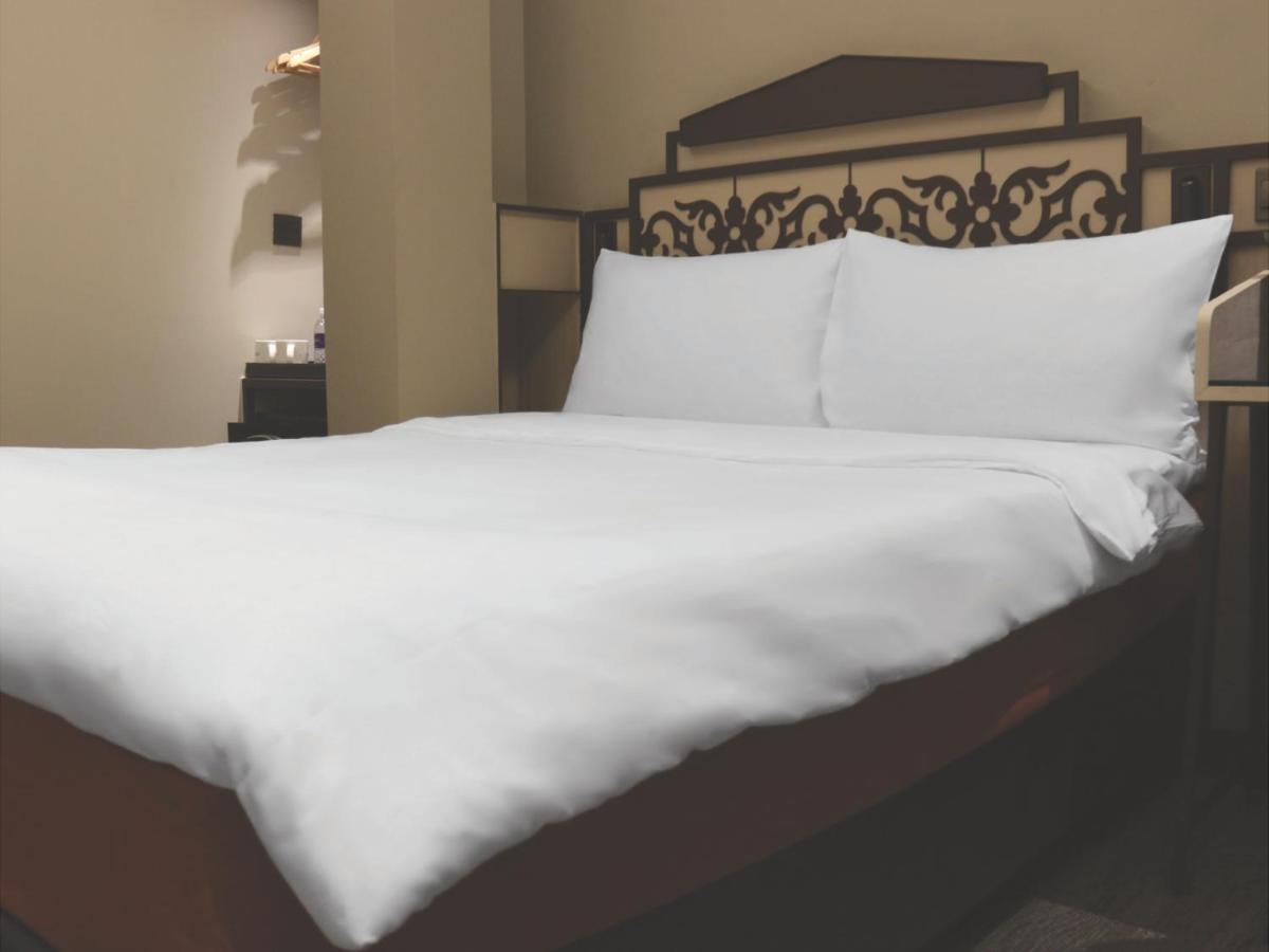 Aqueen Prestige Hotel Lavender Сингапур Екстериор снимка