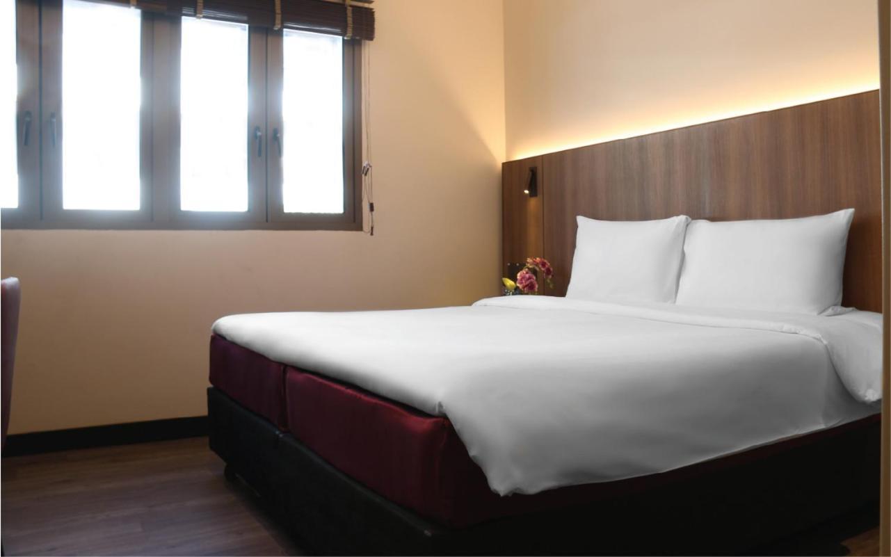 Aqueen Prestige Hotel Lavender Сингапур Екстериор снимка